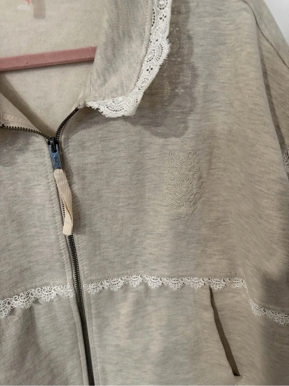 Free people movement - Love all zip up